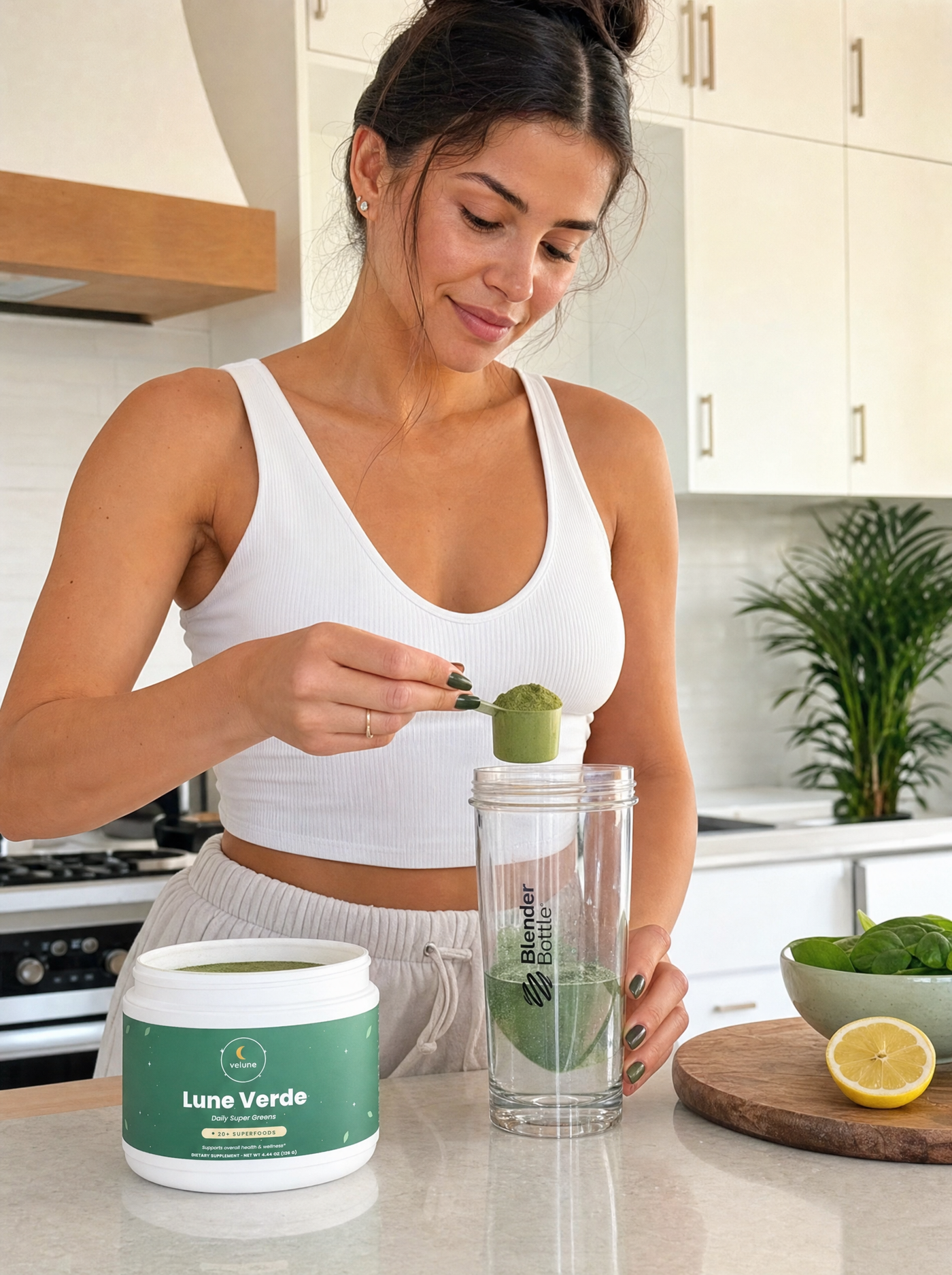 Lune Verde by Velune – natural light lifestyle photo